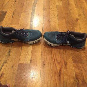 On cloud women multicolored running shoes size W7